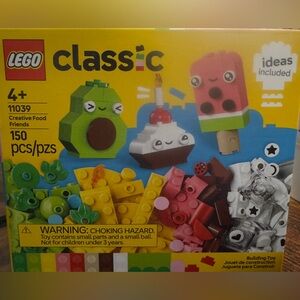 LEGO Classic Creative Food Friends Building Toy Set - 11039‎ New In Box